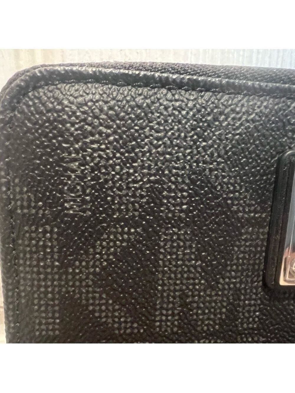 MICHAEL KORS LARGE JET SET ZIP AROUND WALLET - Picture 11 of 15
